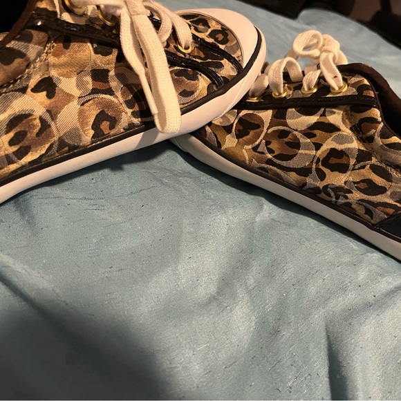 Coach cheetah print womens shoes size 9 used once like new - Picture 4 of 4